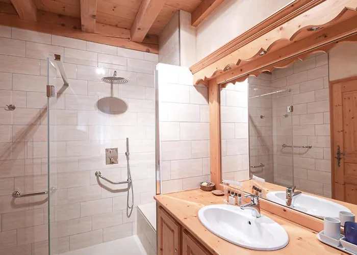 De Charme à Avec Wifi Et Parking Privé Pour 12 Pers. - Fr-1-343-226