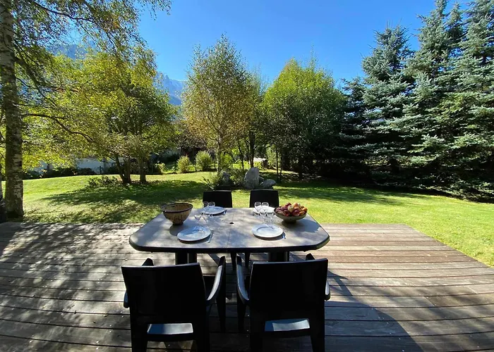 Chalet De Charme à Avec Wifi Et Parking Privé Pour 12 Pers. - Fr-1-343-226